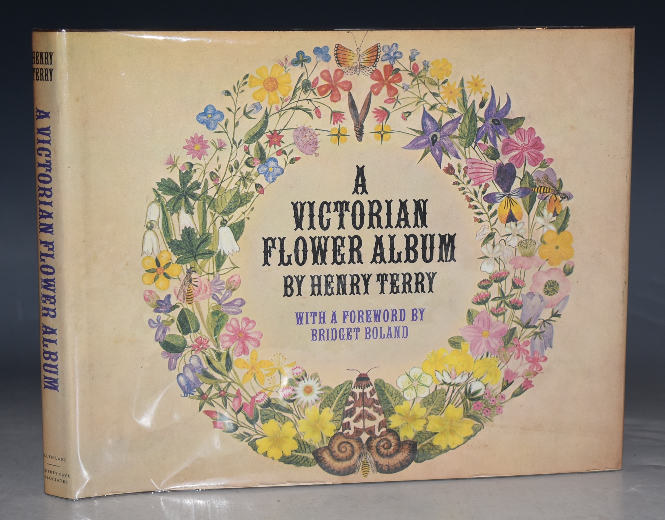 A Victorian Flower Album With a Foreword by Bridget Boland