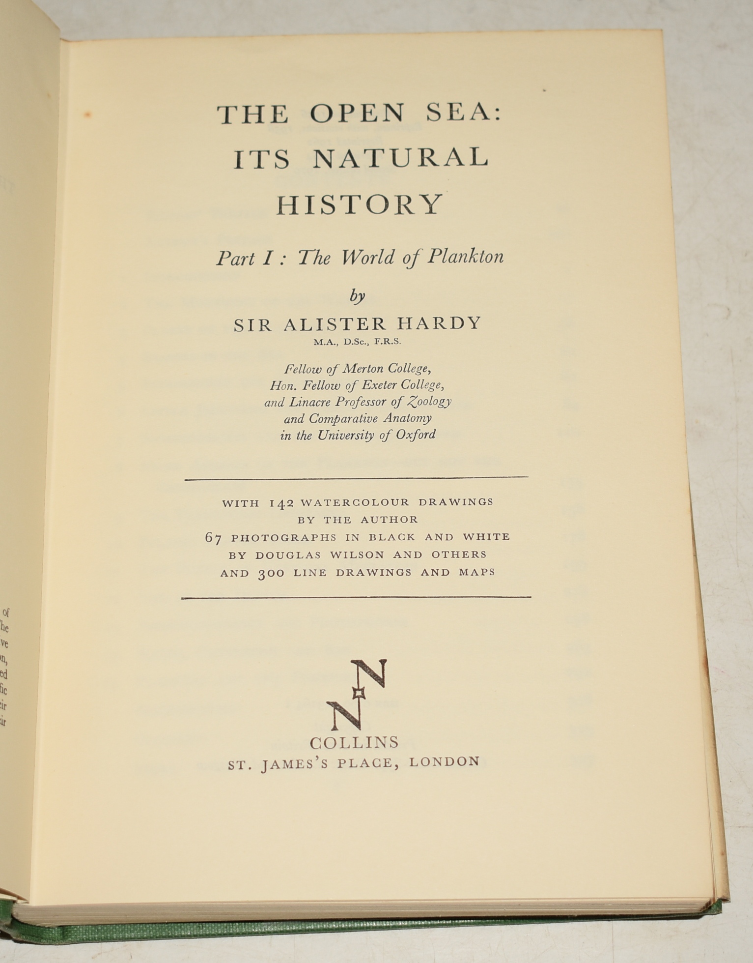 The Open Sea. The World of Plankton. (The New Naturalist 34). Part I.