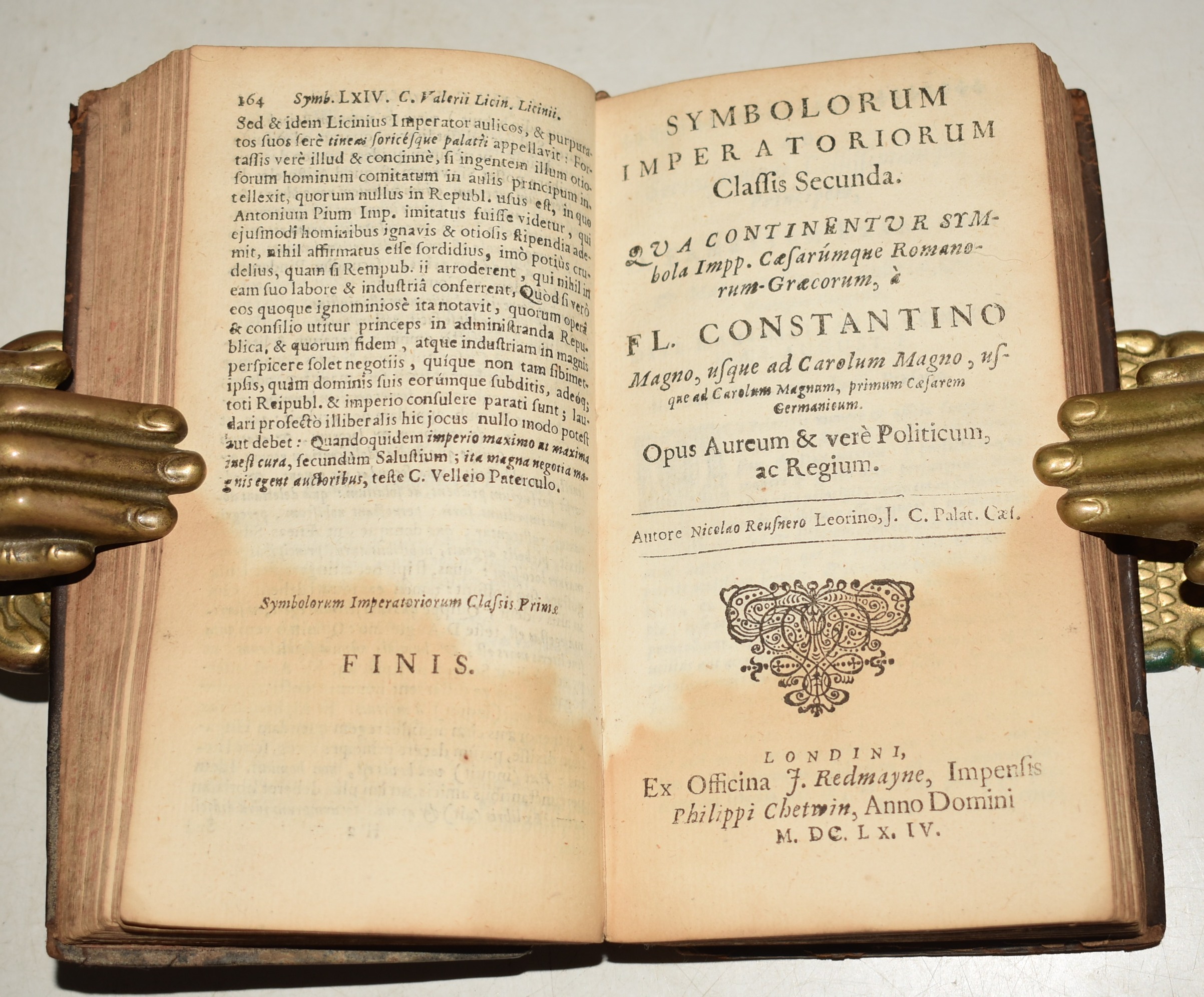 Symbola Heroica in Tribus Classibus Editio Decima.