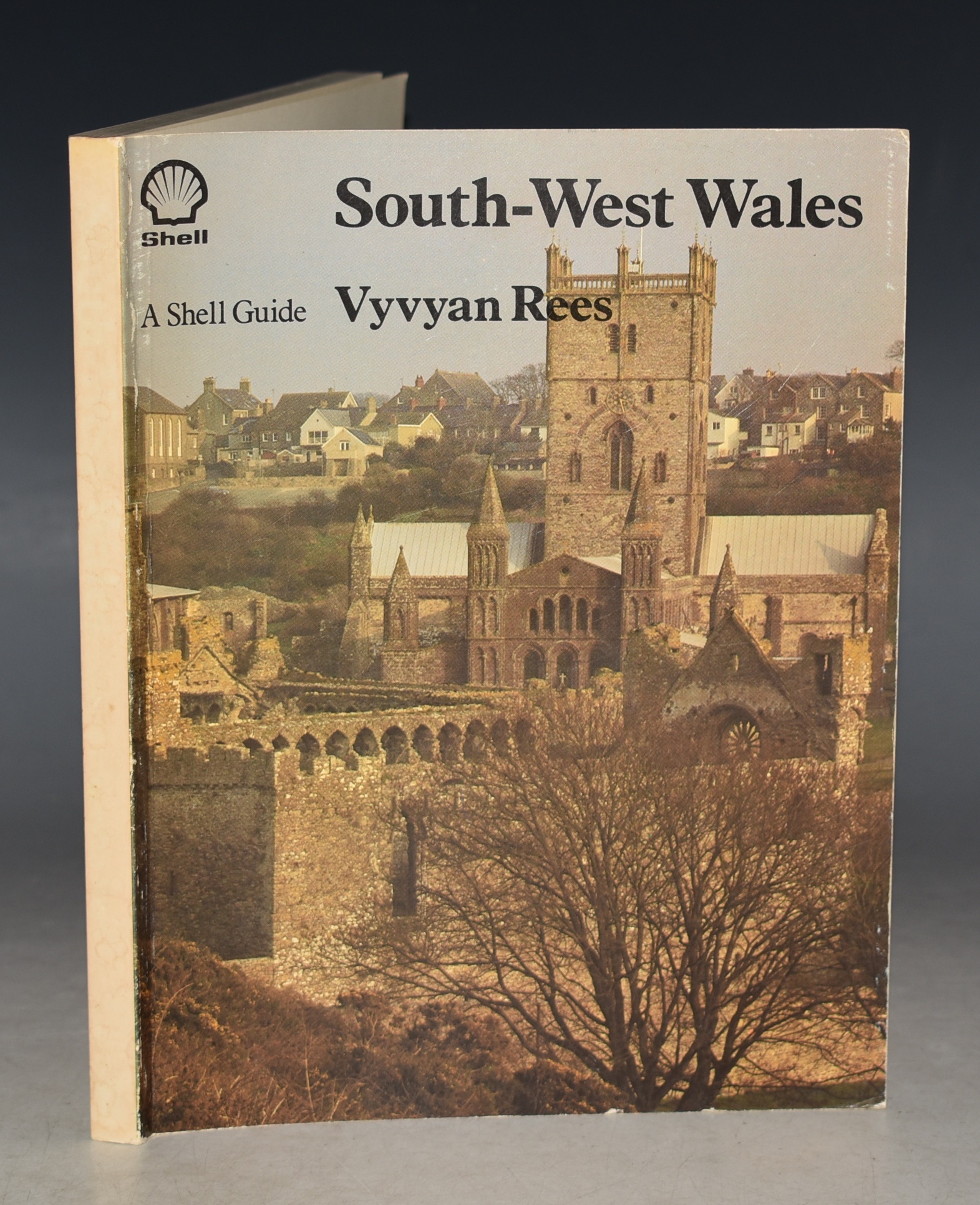 South-West Wales. Pembrokeshire and Carmarthenshire. A Shell Guide.