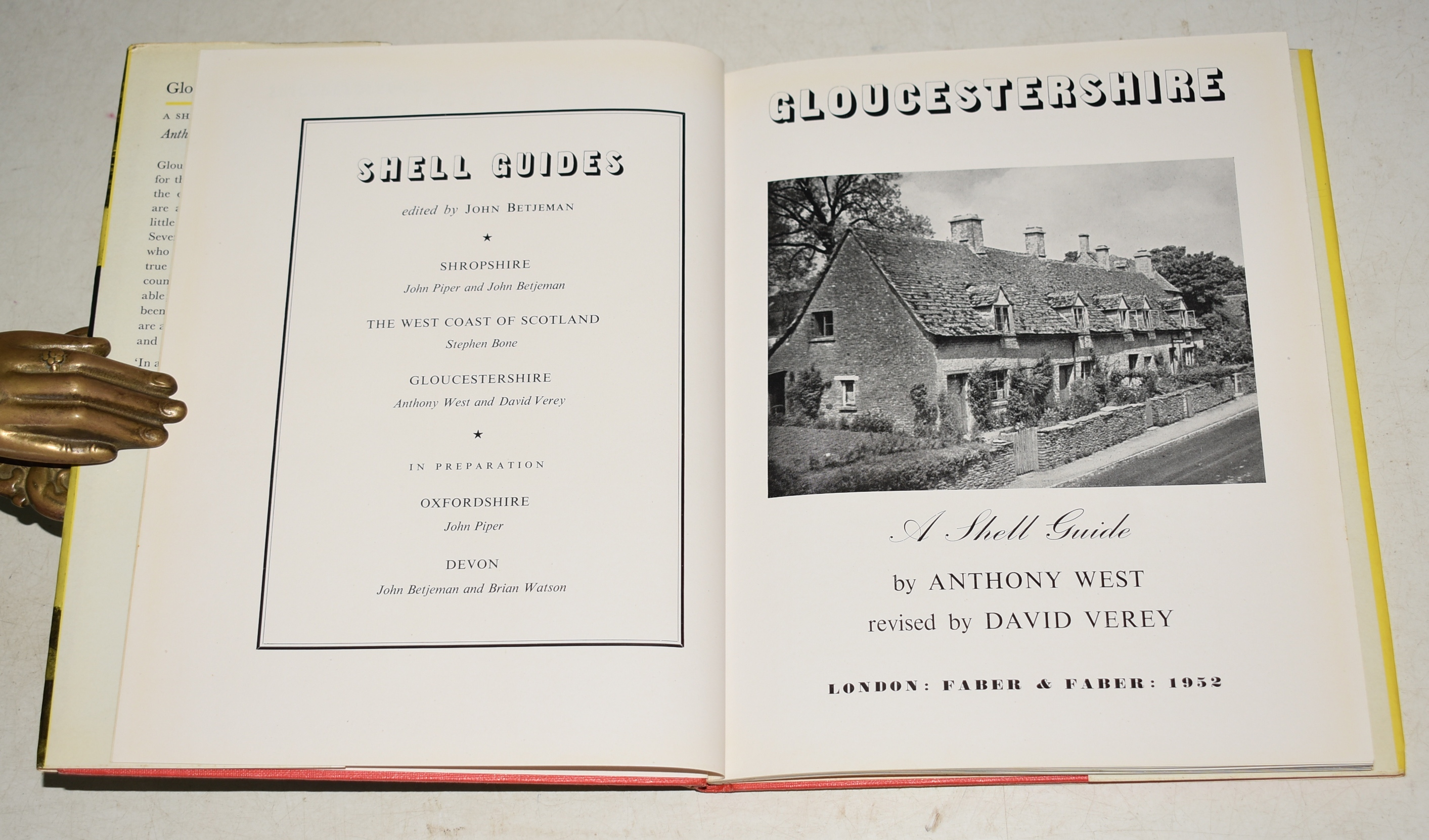 Gloucestershire. A Shell Guide