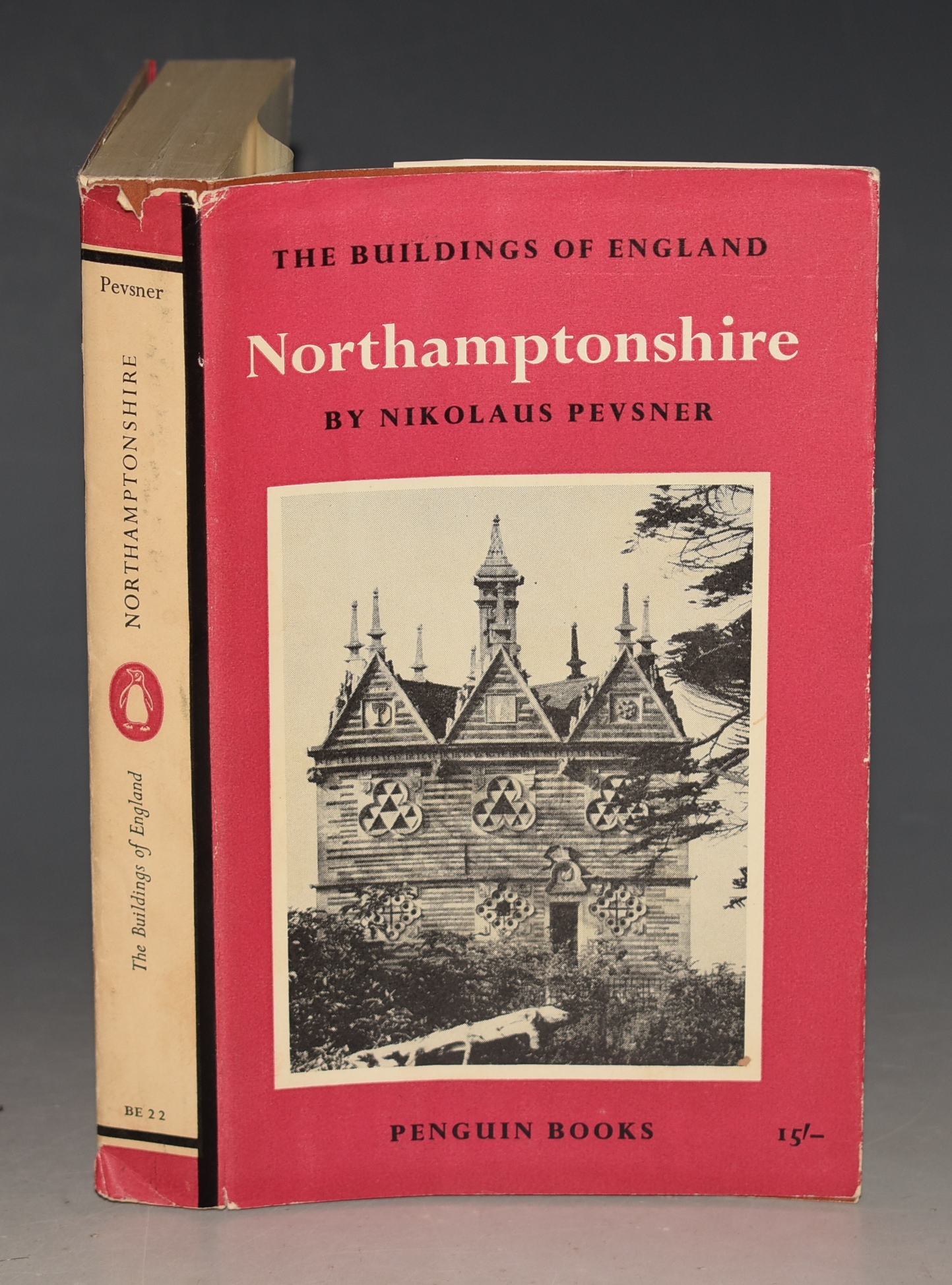 Northamptonshire. (The Buildings of England).