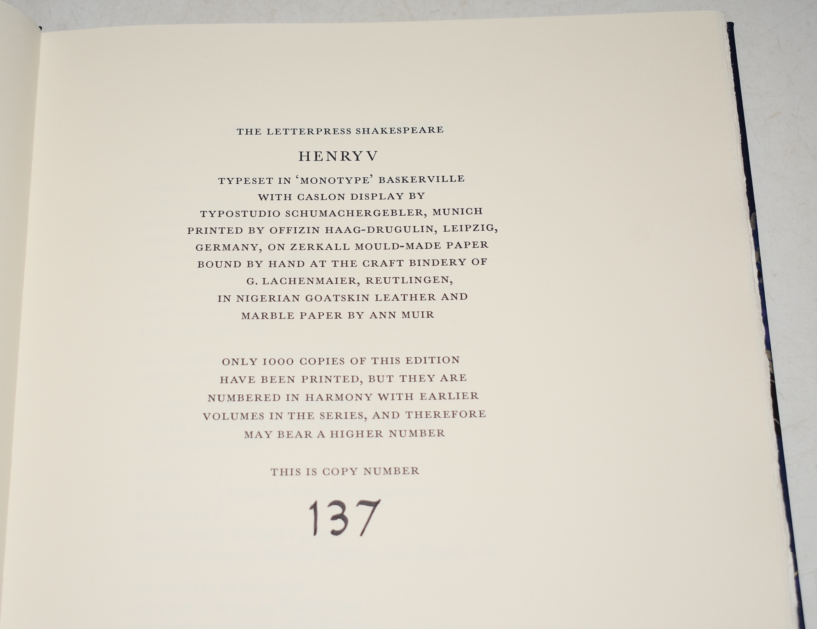 The Letterpress Shakespeare. HENRY V, 1st Limited edition Hand numbered 137/1000. Edited by GARY TAYLOR. Limited Numbered Edition. Cased.